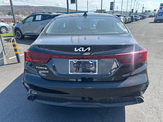 Certified 2023 Kia Forte LXS w/ LXS Technology Package FWD image 8