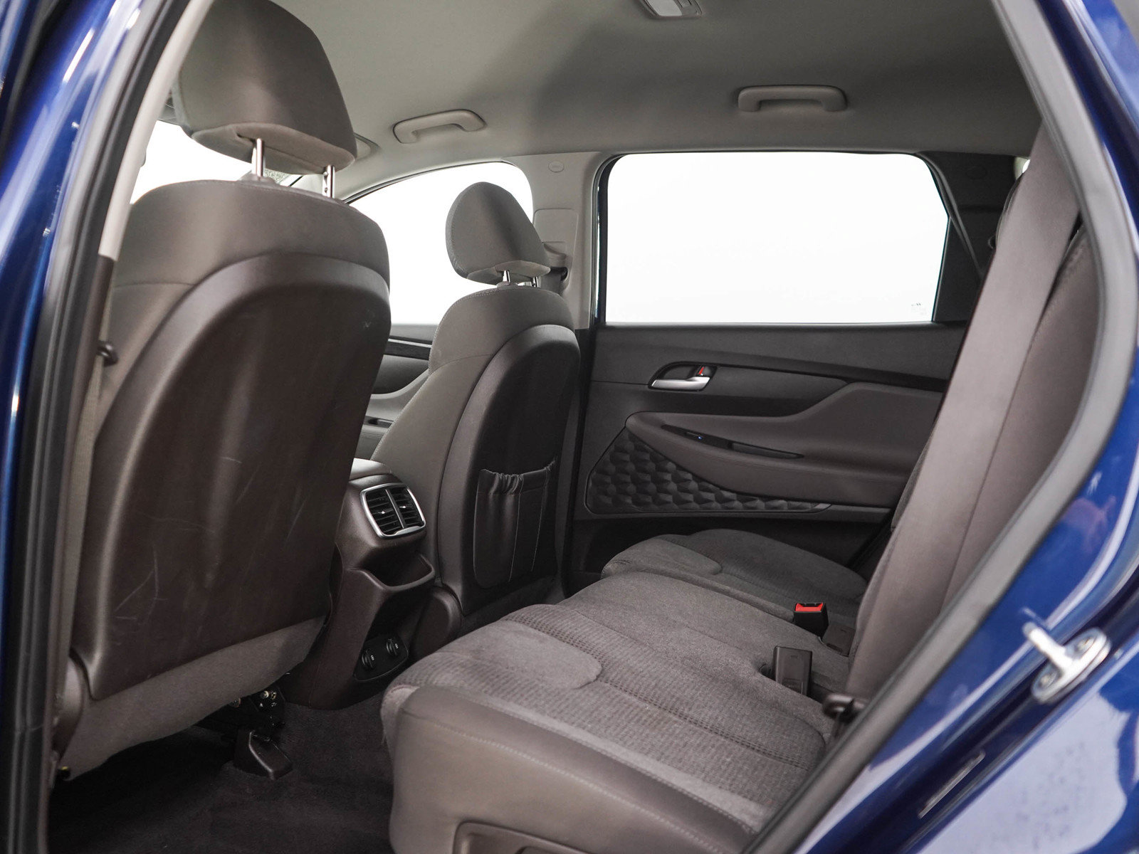 Used 2019 Hyundai Santa Fe SE AWD/4WD image 17