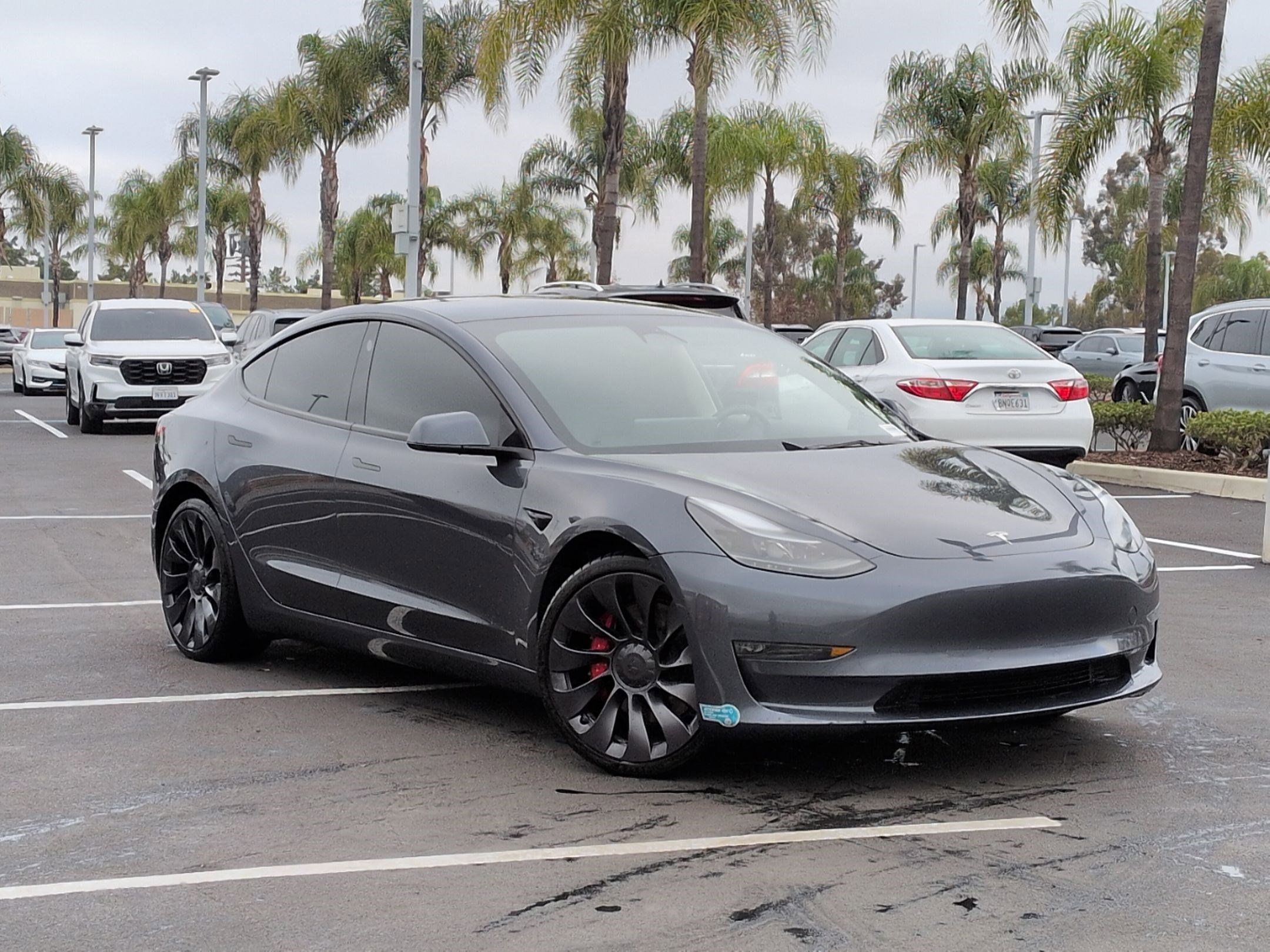 Used 2023 Tesla Model 3 Performance image 2