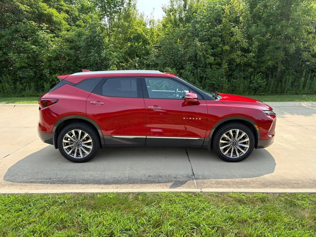 Used 2023 Chevrolet Blazer Premier w/ Driver Confidence II Package AWD/4WD image 10