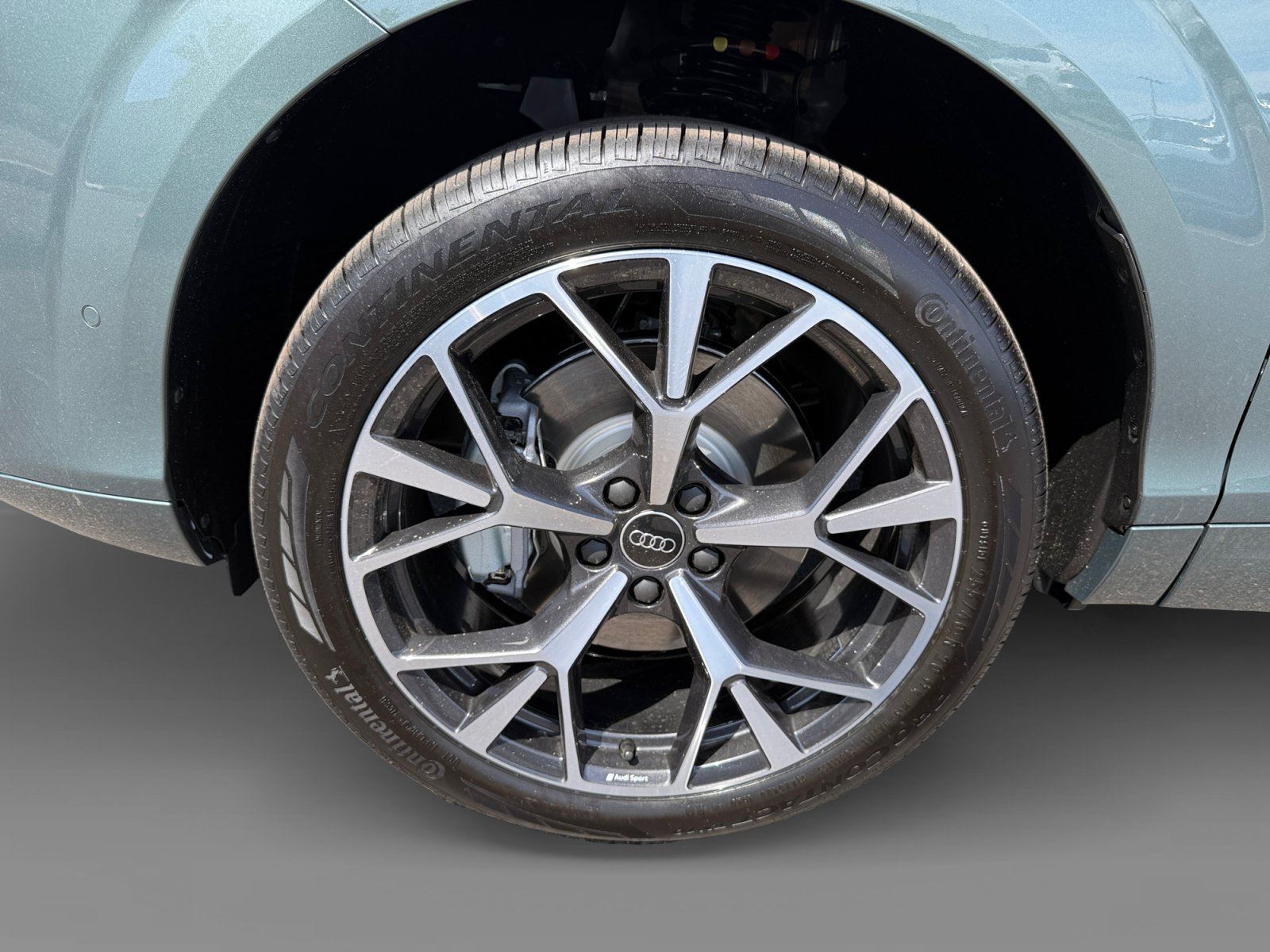 New 2026 Audi Q3 quattro 2.0T AWD/4WD image 9