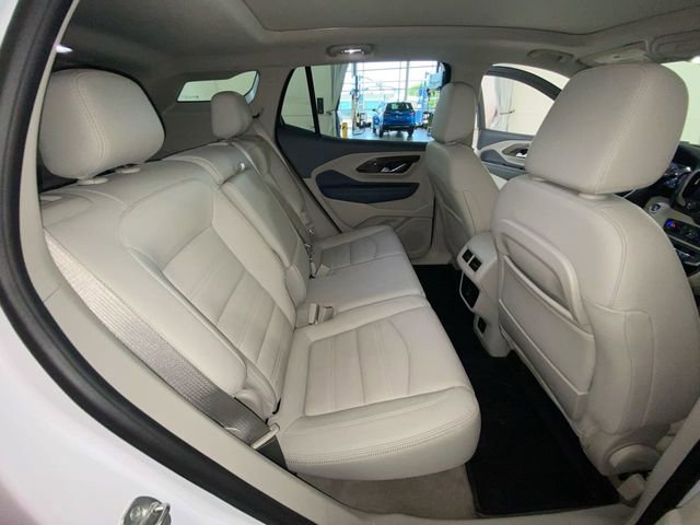 Used 2022 GMC Terrain Denali w/ LPO, Floor Liner Package AWD/4WD image 31