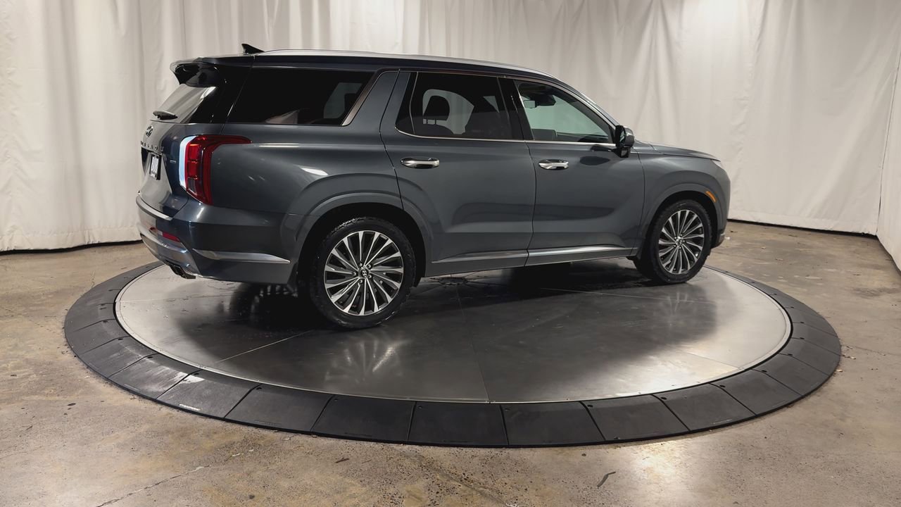 Used 2023 Hyundai Palisade Calligraphy w/ Cargo Package image 9