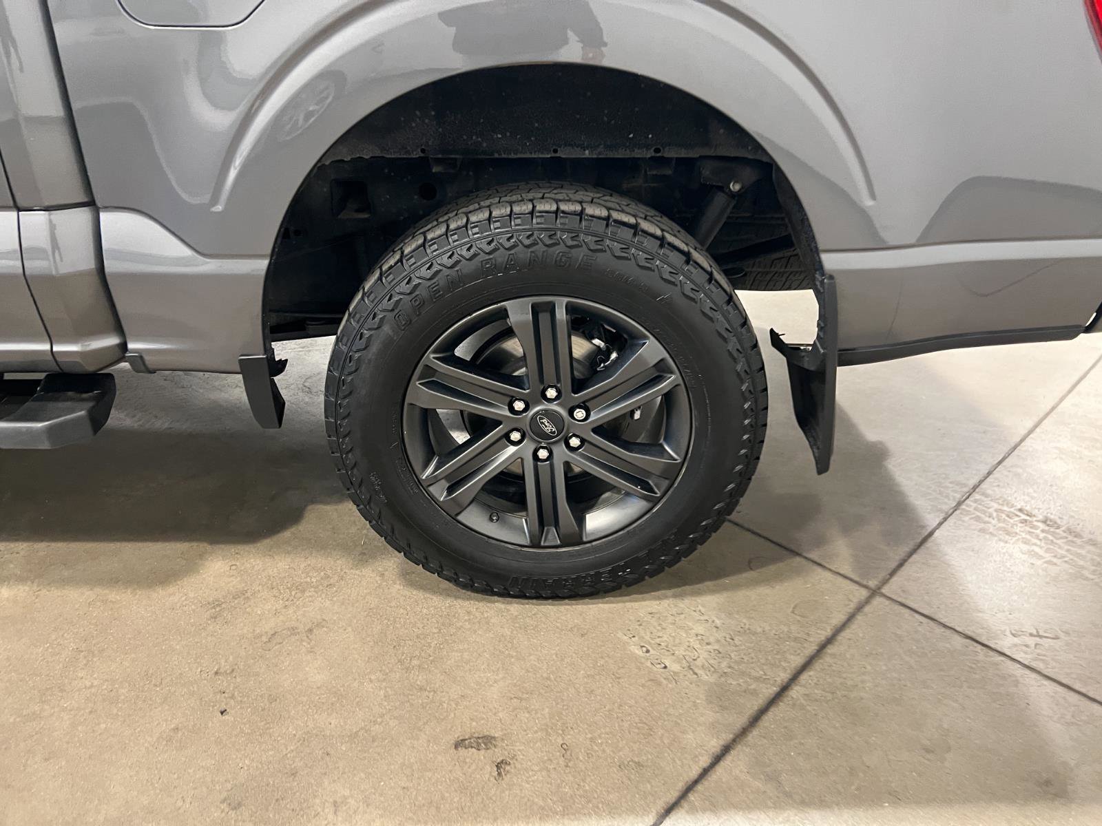 Used 2022 Ford F150 Lariat image 44