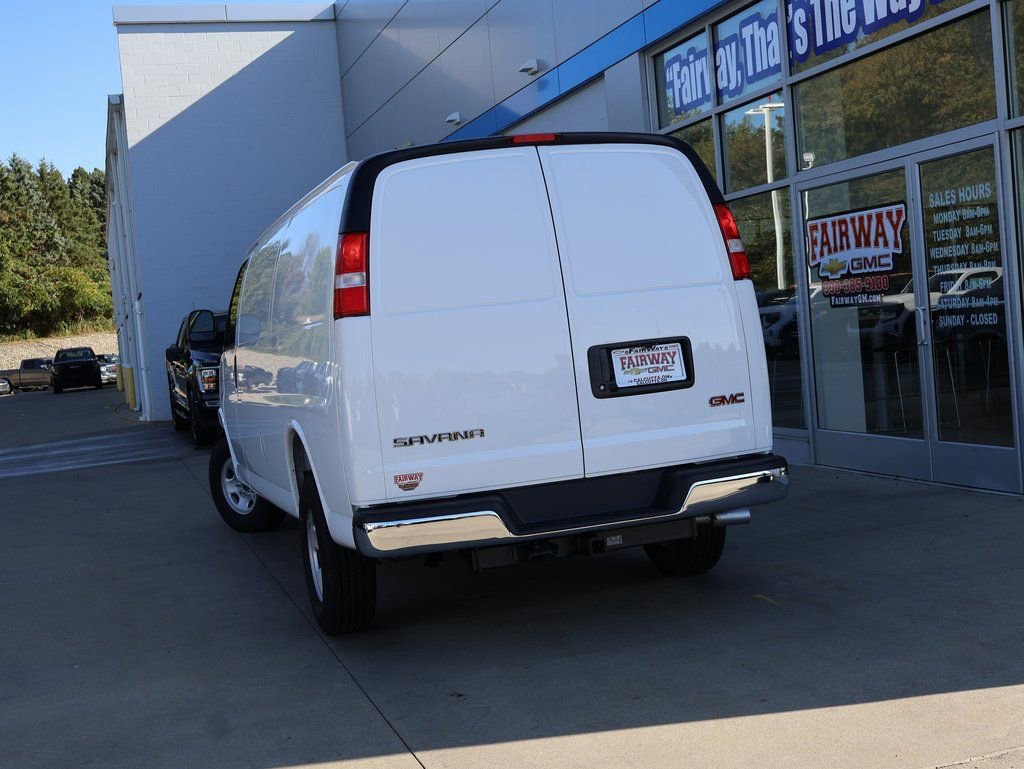 New 2025 Chevrolet Express 3500 Extended w/ Driver Convenience Package RWD image 28