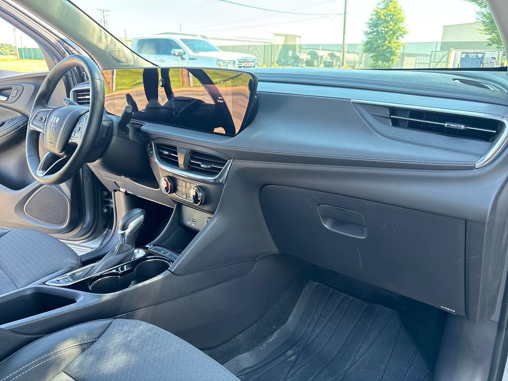 Certified 2026 Buick Encore GX Preferred FWD image 32