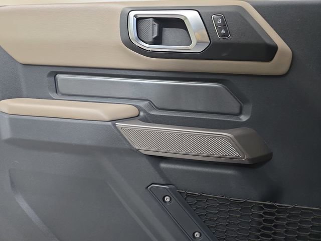 Used 2023 Ford Bronco Wildtrak image 27