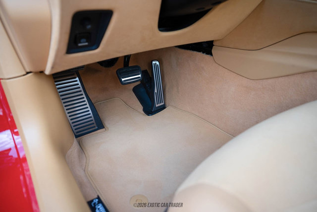 Used 2023 Chevrolet Corvette Stingray Premium Conv w/ Z51 Performance Package RWD image 34