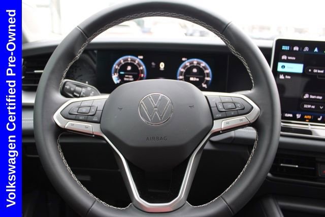 Used 2025 Volkswagen Tiguan SE image 28