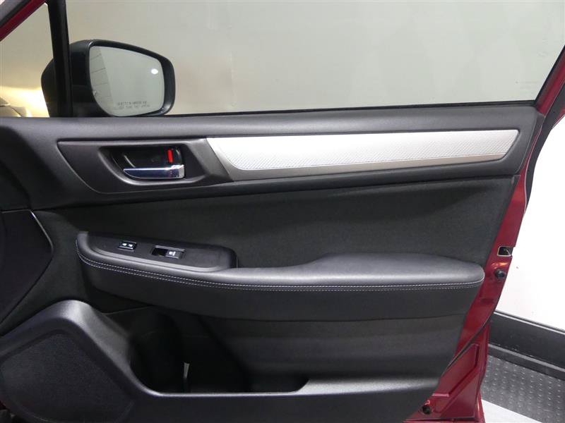 Used 2019 Subaru Outback 2.5i Premium AWD/4WD image 18