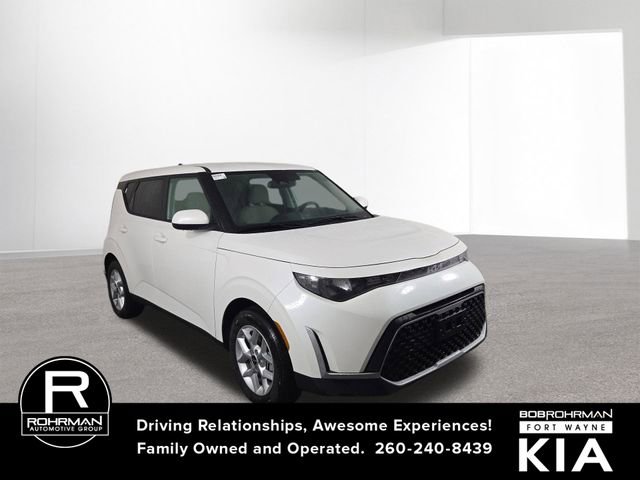 Certified 2025 Kia Soul LX image 4