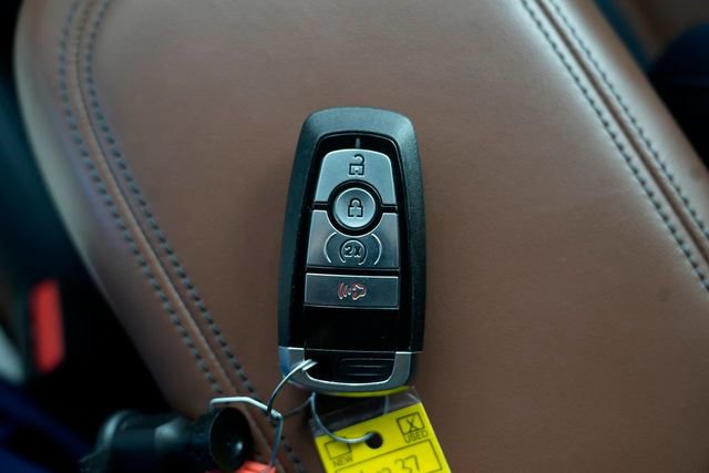 Used 2022 Ford Maverick Lariat w/ Lariat Luxury Package image 54