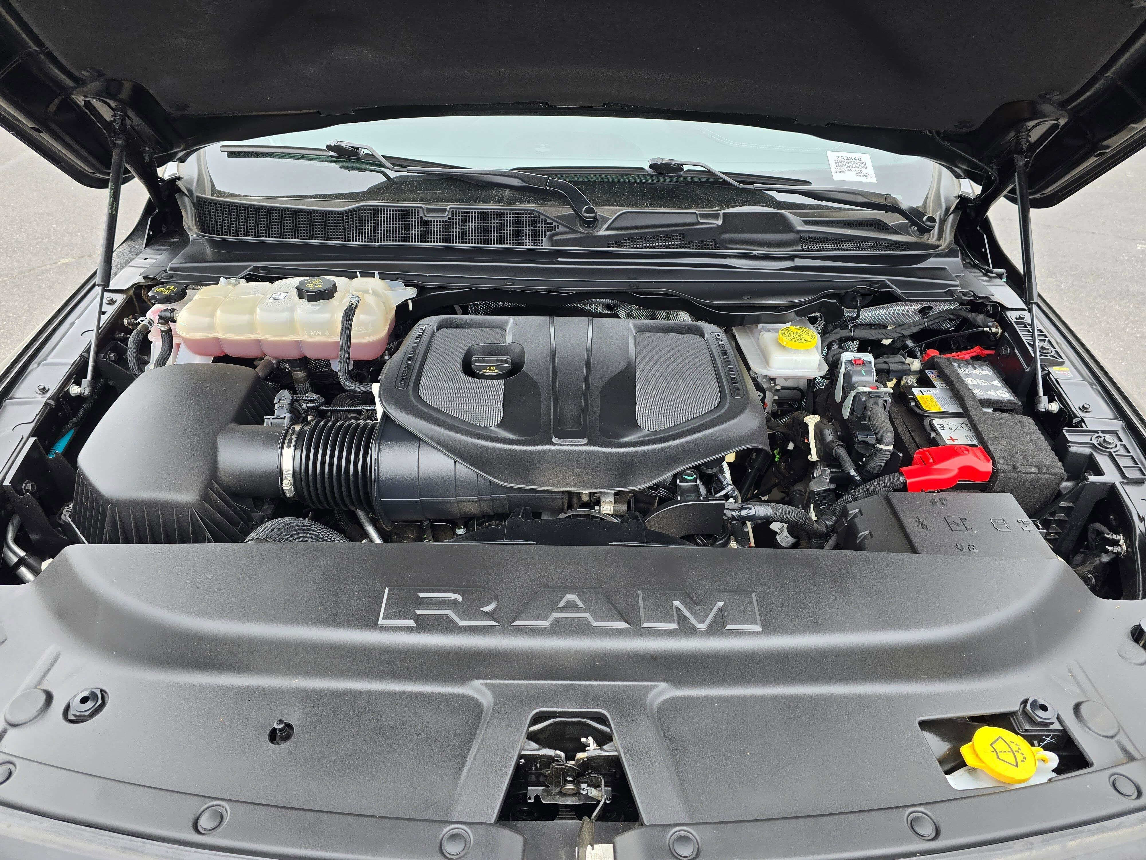 Used 2025 RAM 1500 Laramie w/ Sport Appearance Package image 9