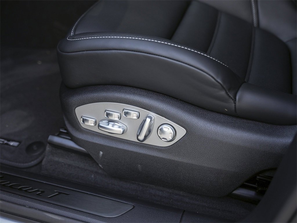 New 2026 Porsche Macan Turbo image 15