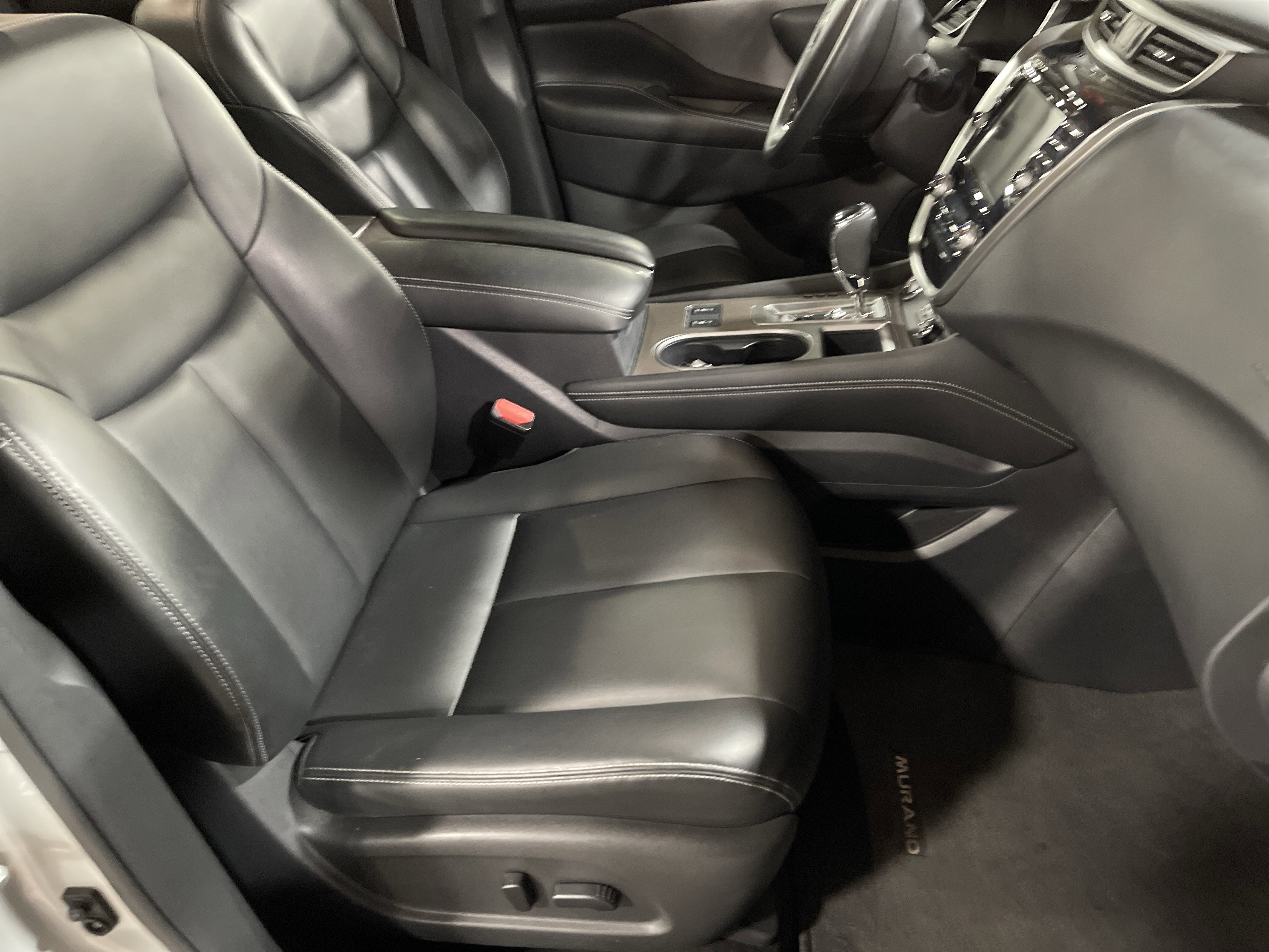 Used 2023 Nissan Murano SV image 13