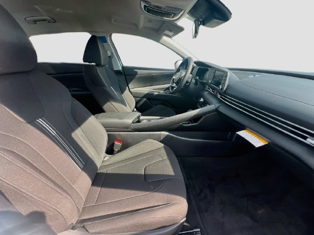 New 2026 Hyundai Elantra Hybrid FWD image 25