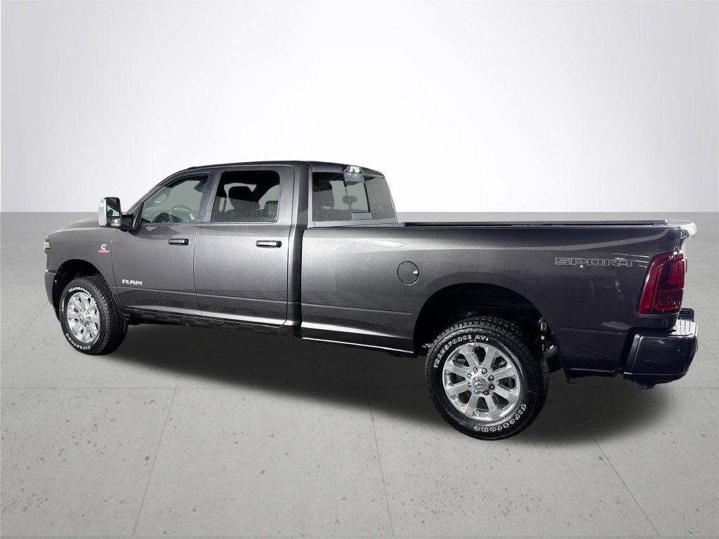 New 2026 RAM 2500 Laramie w/ Sport Appearance Package AWD/4WD image 8
