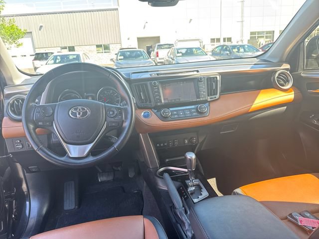 Used 2016 Toyota RAV4 Limited AWD/4WD image 23