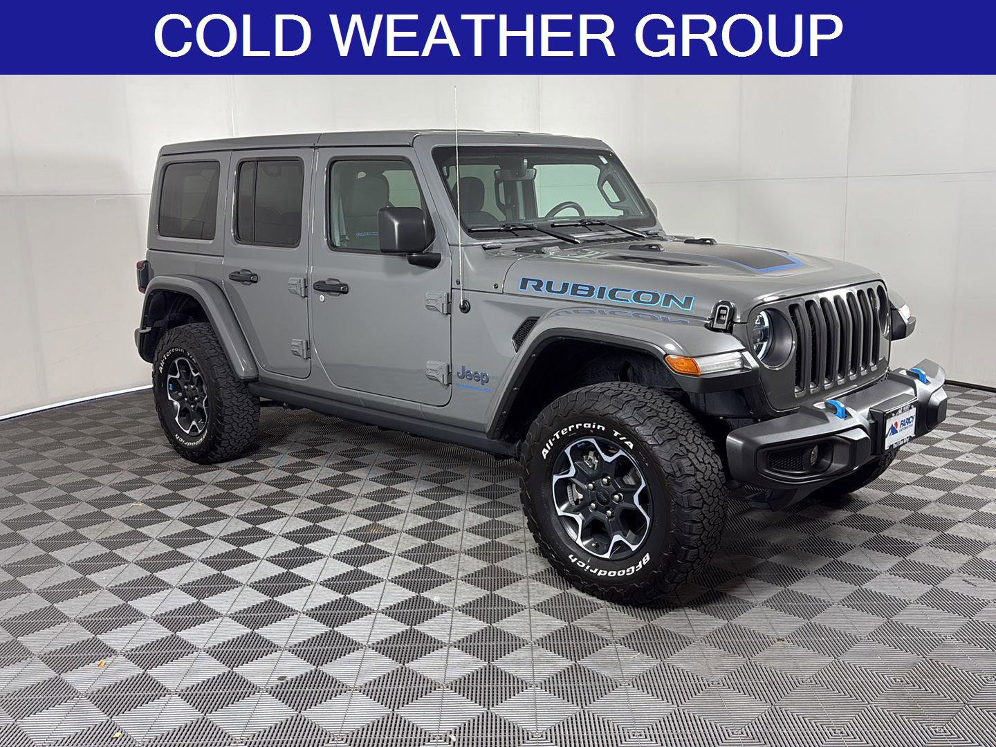 Used 2023 Jeep Wrangler Unlimited Rubicon 4xe w/ Cold Weather Group AWD/4WD image 2