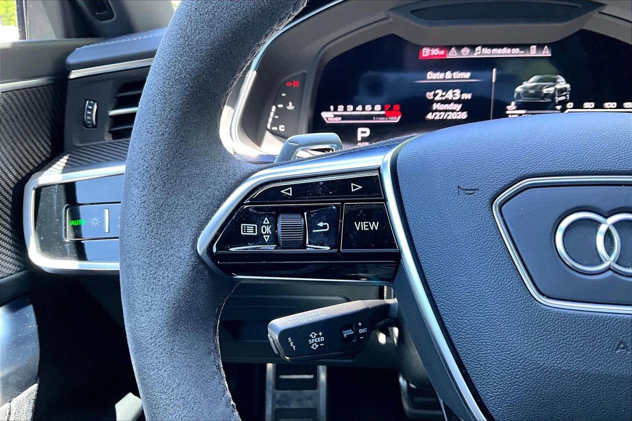 Used 2024 Audi RS 7 Performance AWD/4WD image 29