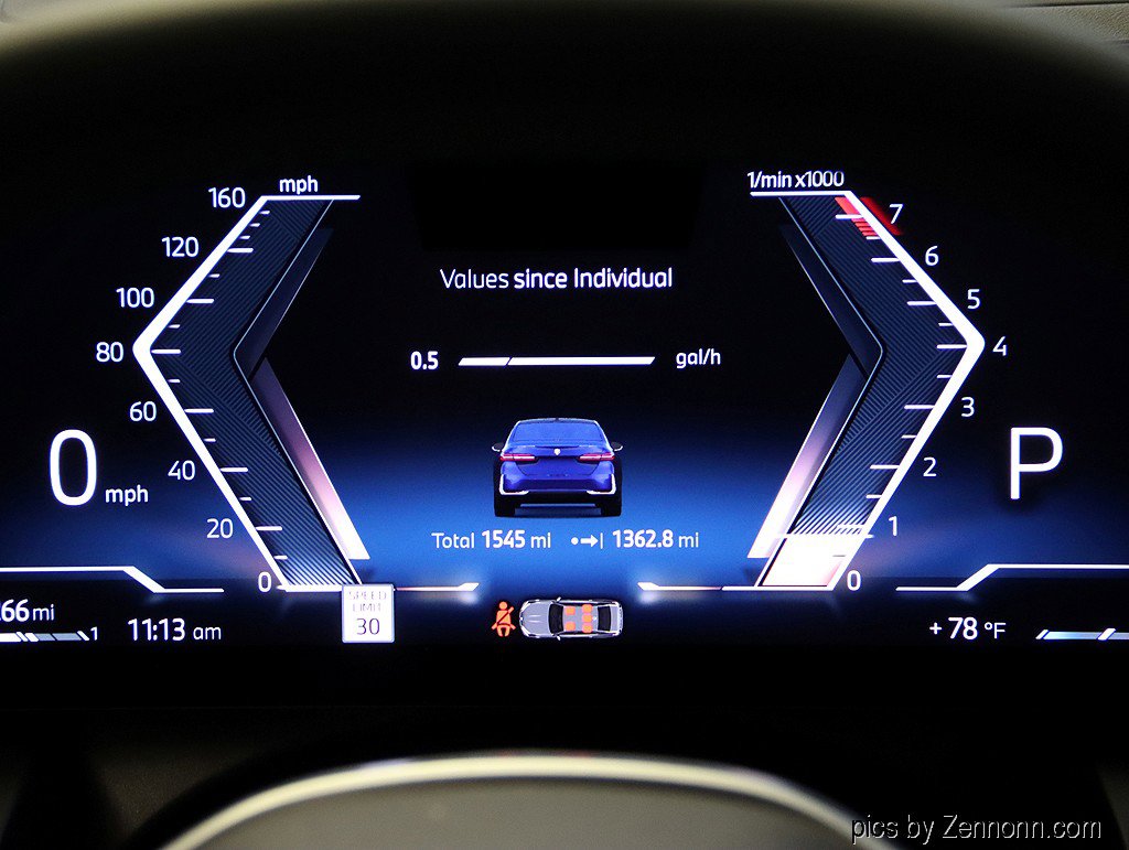 Used 2026 BMW 530i xDrive w/ Premium Package image 17