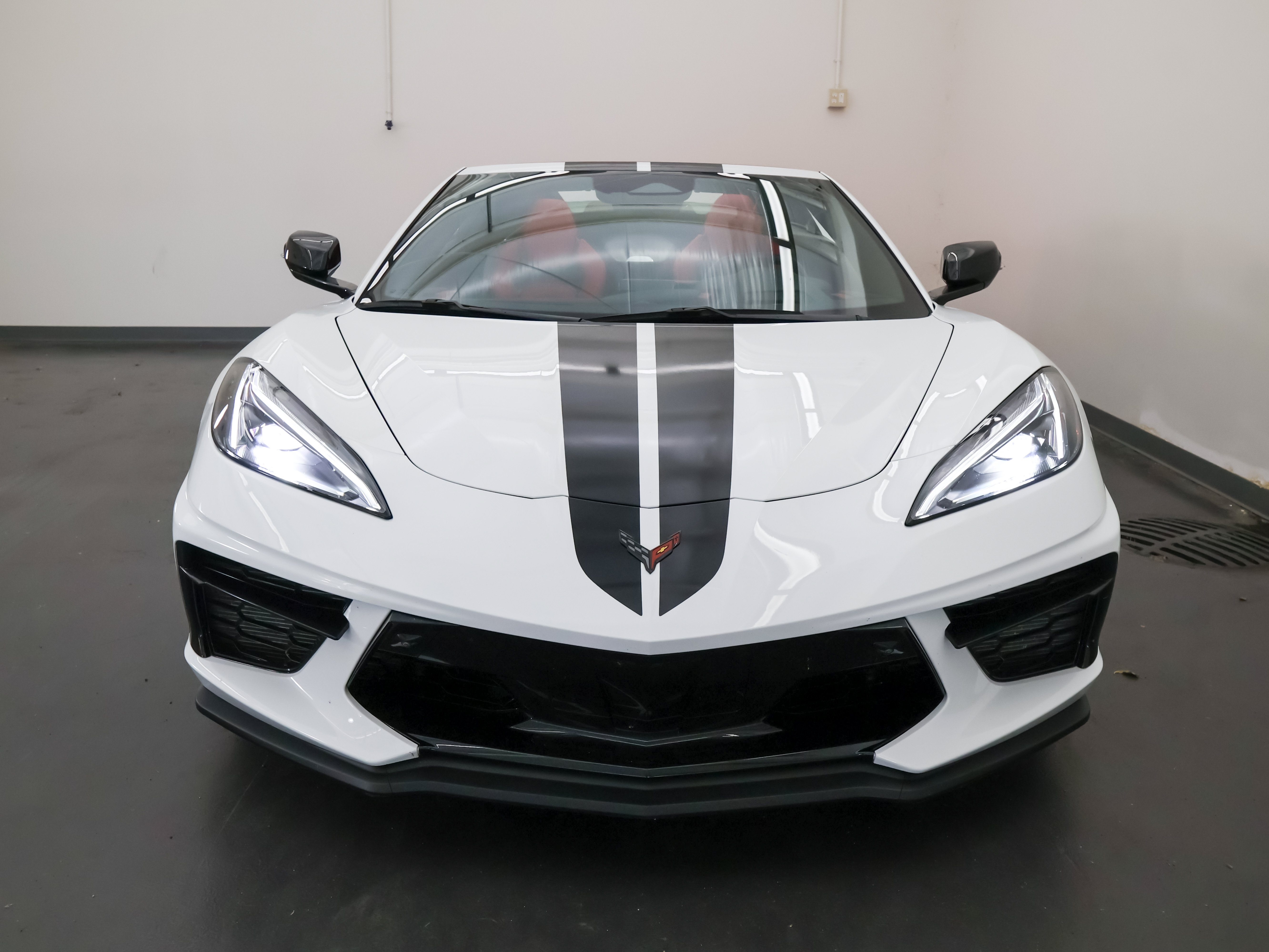 Used 2024 Chevrolet Corvette Stingray Preferred Conv w/ Z51 Performance Package RWD image 9