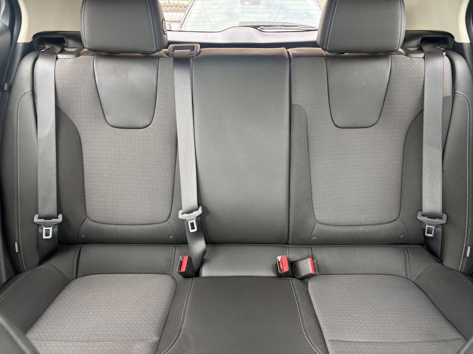 Used 2025 Buick Encore GX Preferred FWD image 37