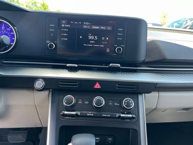 Certified 2022 Kia Carnival LX FWD image 17