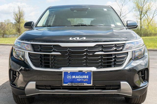 Used 2024 Kia Seltos LX AWD/4WD image 3