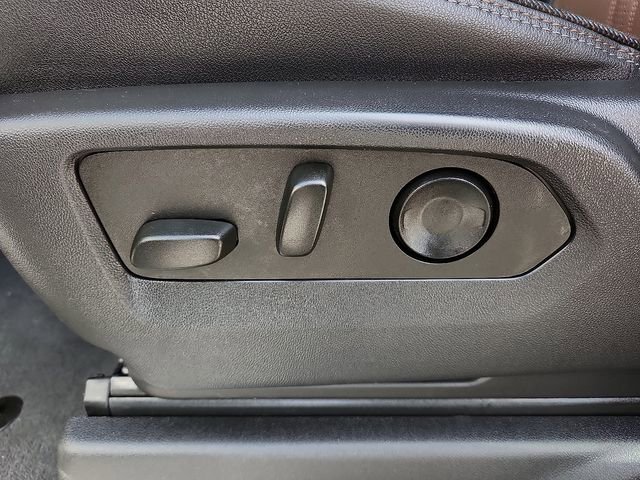 Used 2023 Chevrolet Silverado 1500 High Country w/ Z71 Off-Road Package image 13