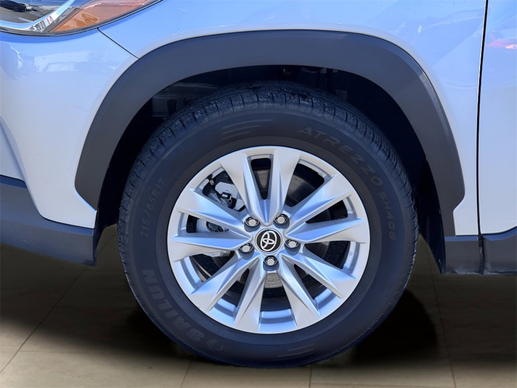 Used 2022 Toyota Corolla Cross LE image 36