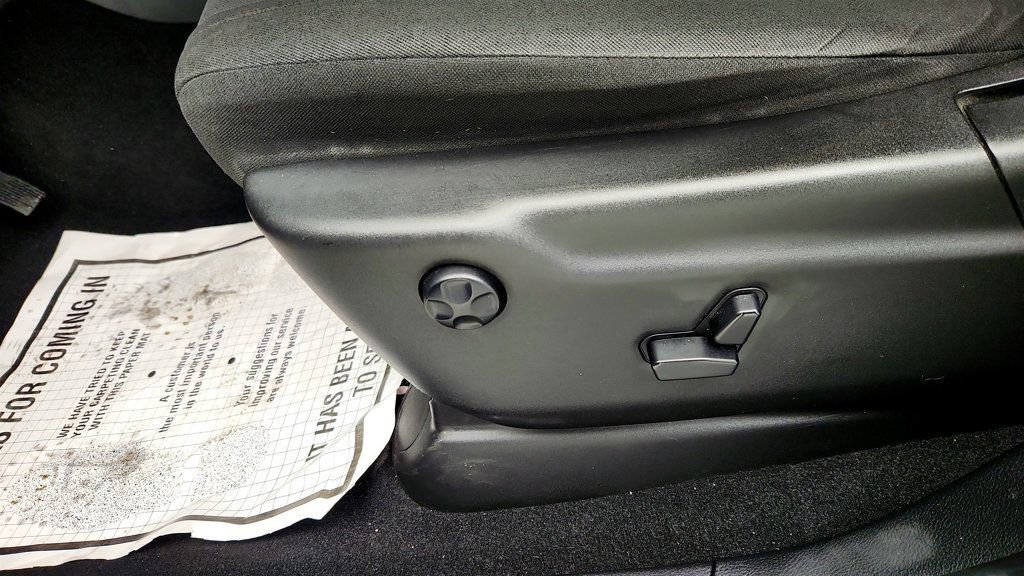 Used 2020 Dodge Durango SXT image 11