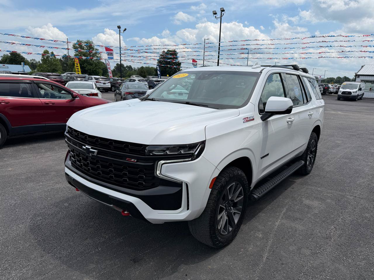 Used 2023 Chevrolet Tahoe Z71 w/ Luxury Package AWD/4WD image 10