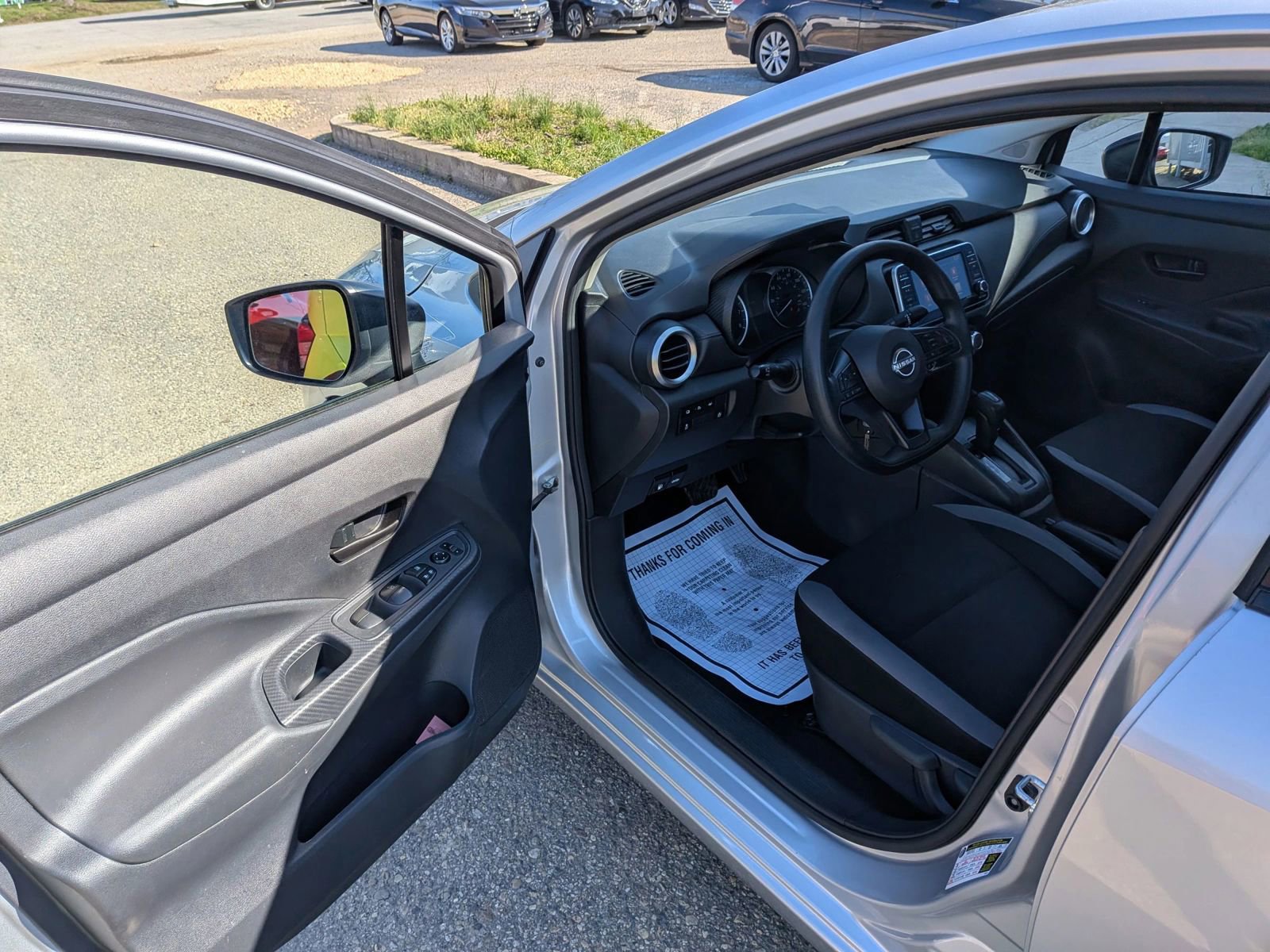 Used 2025 Nissan Versa S image 18