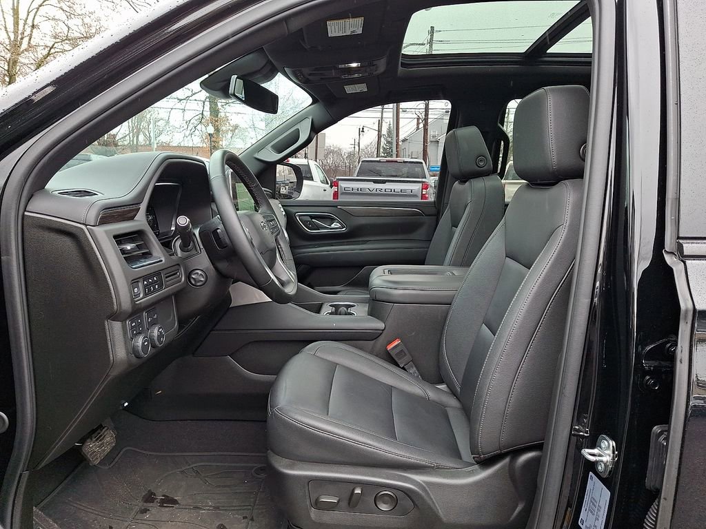 Used 2024 Chevrolet Tahoe Z71 w/ Luxury Package image 14