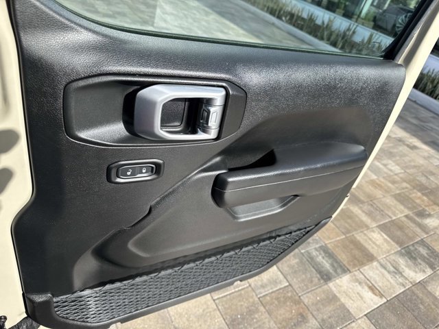 Used 2022 Jeep Wrangler Willys image 16