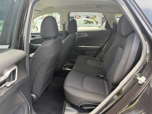 Used 2023 Kia Sportage LX FWD image 13