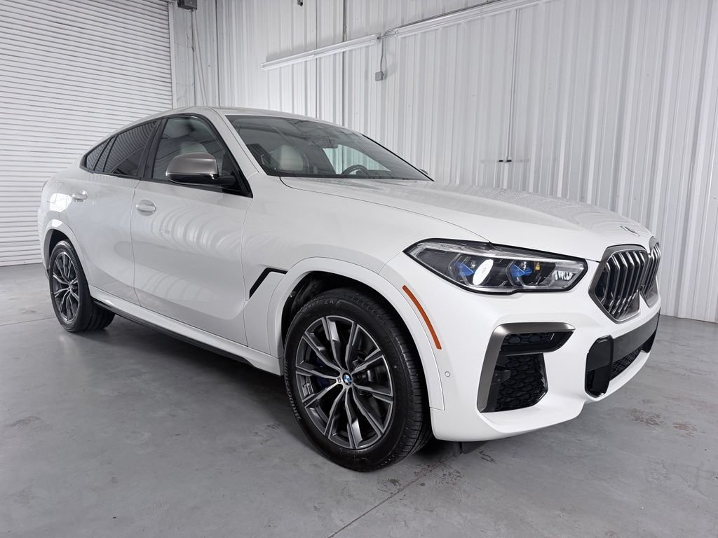 Used 2022 BMW X6 M50i w/ Executive Package AWD/4WD image 3