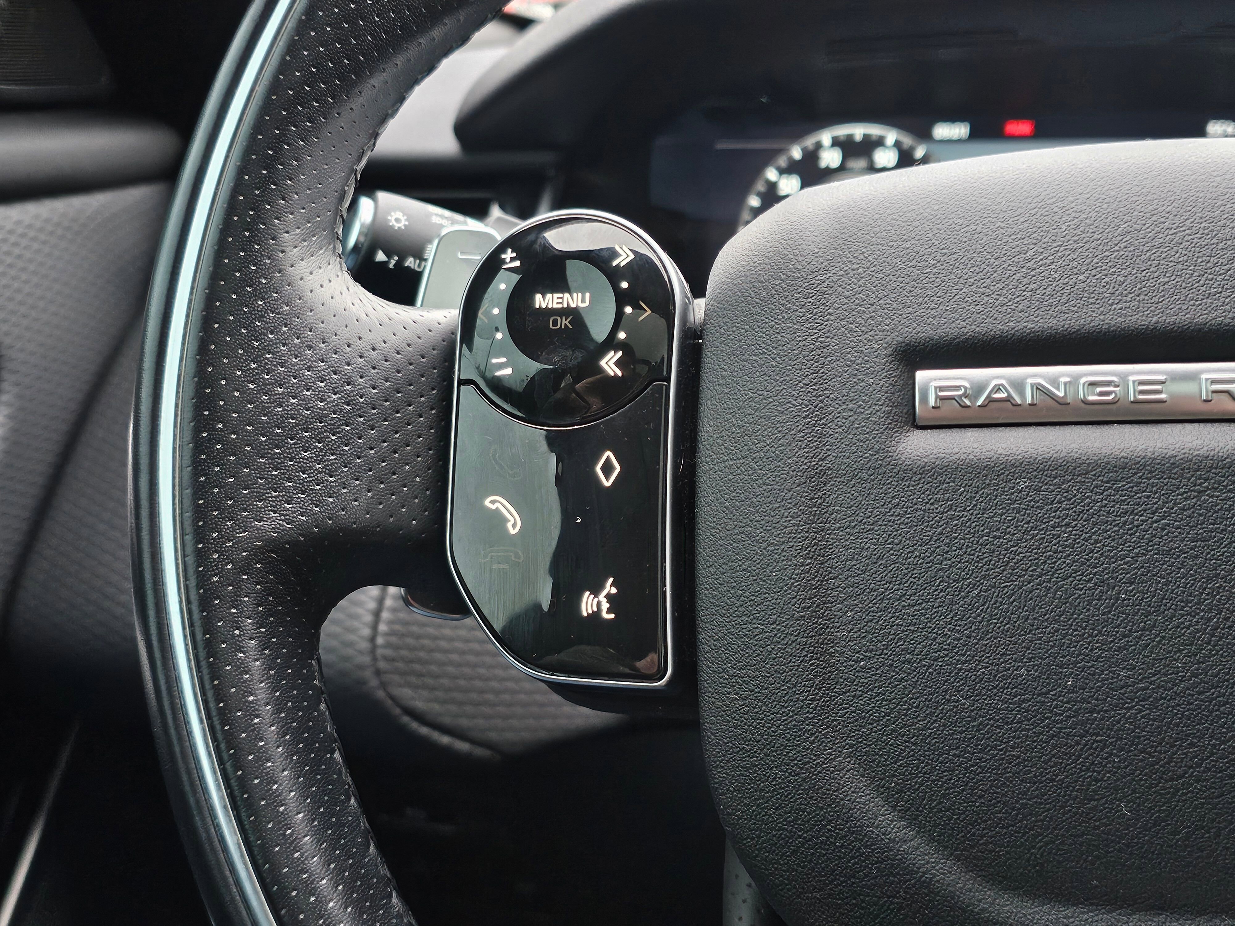 Used 2019 Land Rover Range Rover Velar R-Dynamic SE image 29