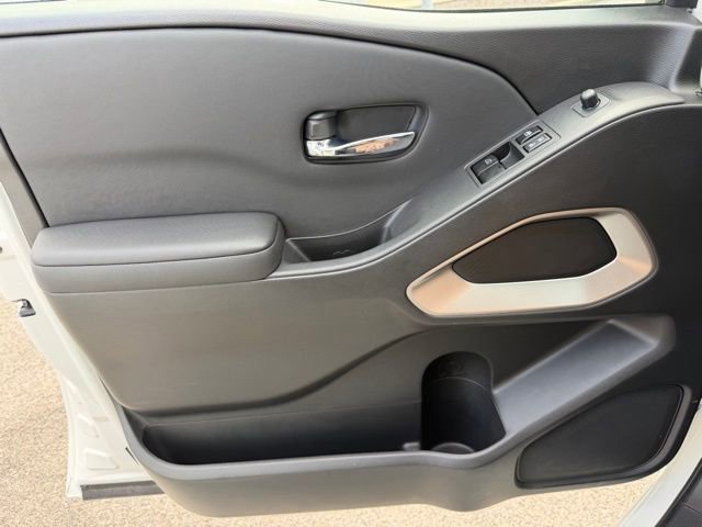 Used 2024 Nissan Frontier SV w/ SV Convenience Package image 11