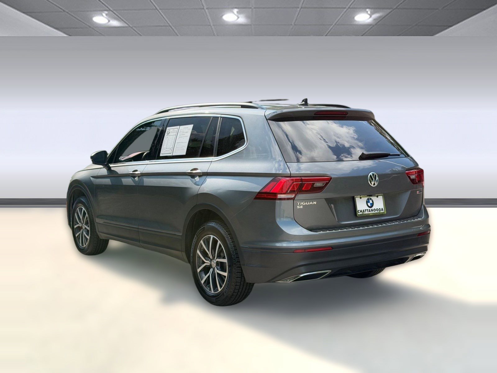 Used 2019 Volkswagen Tiguan SE AWD/4WD image 3