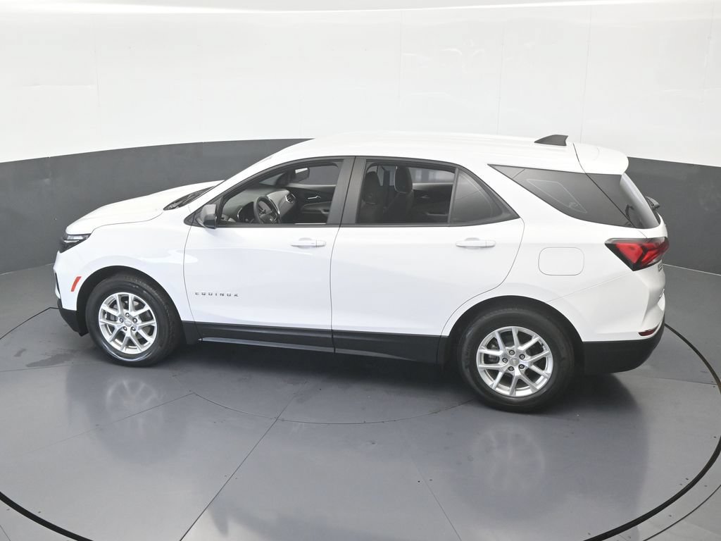 Used 2023 Chevrolet Equinox LS FWD image 47