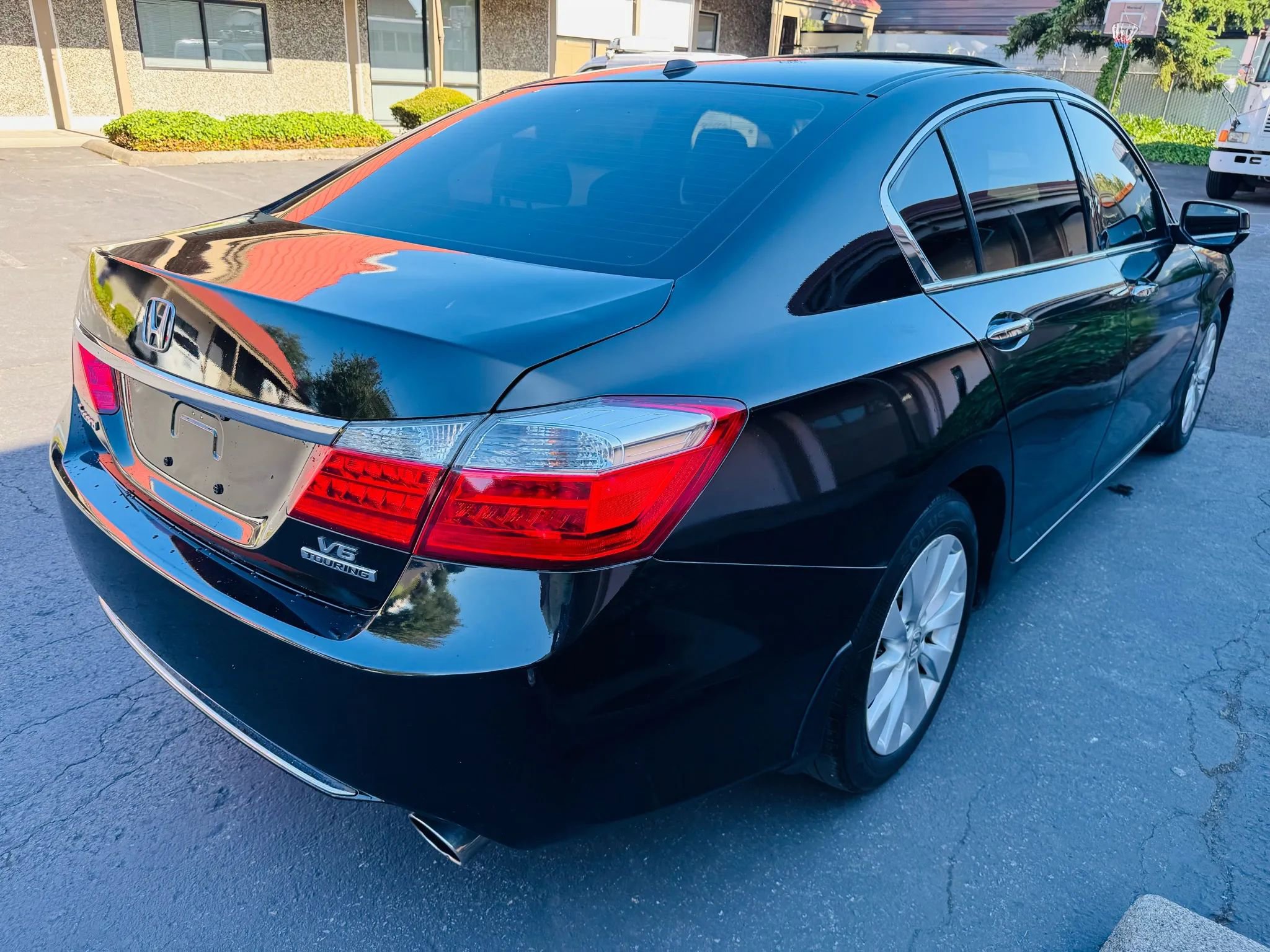 Used 2014 Honda Accord Touring image 5