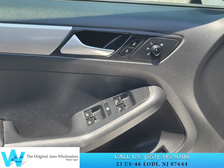 Used 2015 Volkswagen Jetta SE FWD image 11