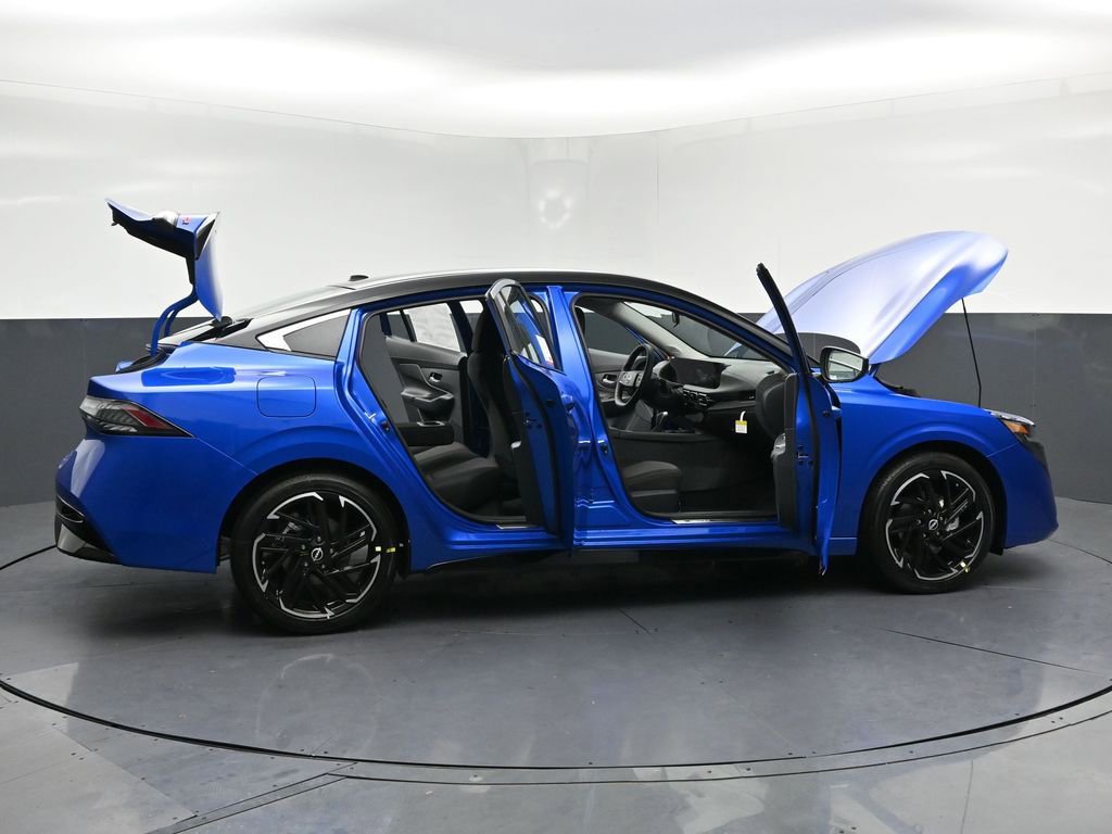 New 2026 Nissan Sentra SR w/ Floor Mat Package FWD image 33