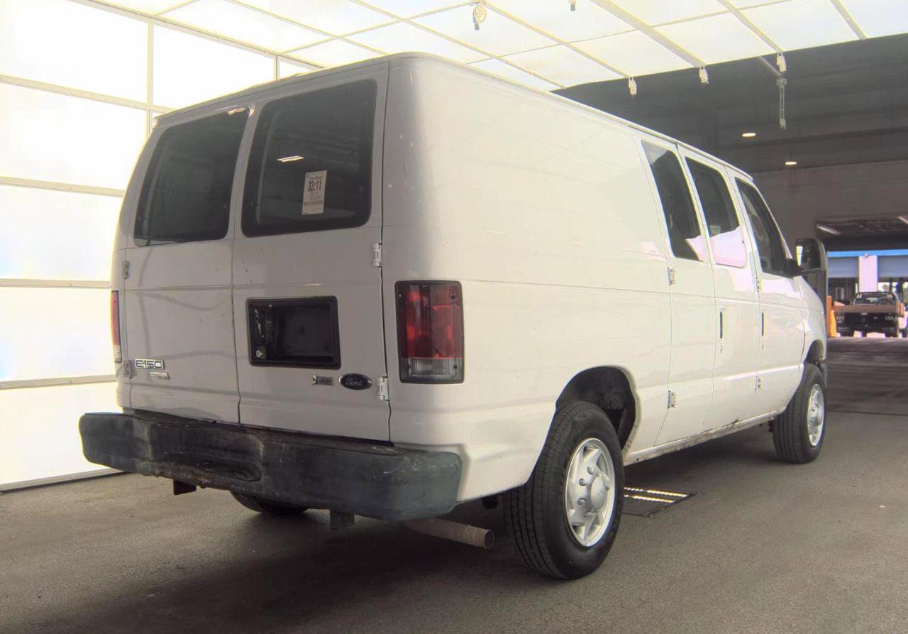 Used 2011 Ford E-150 and Econoline 150 w/ Commercial Cargo Van Pkg RWD image 5
