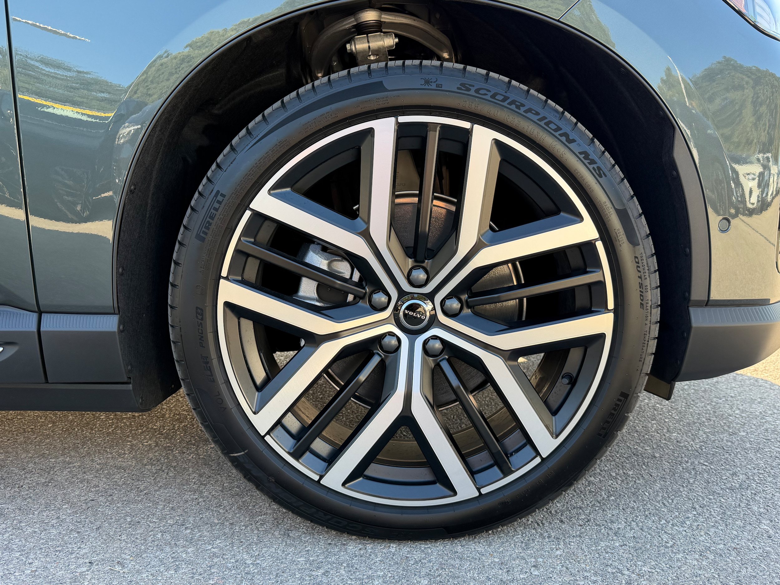 New 2027 Volvo EX60 Ultra AWD/4WD image 11