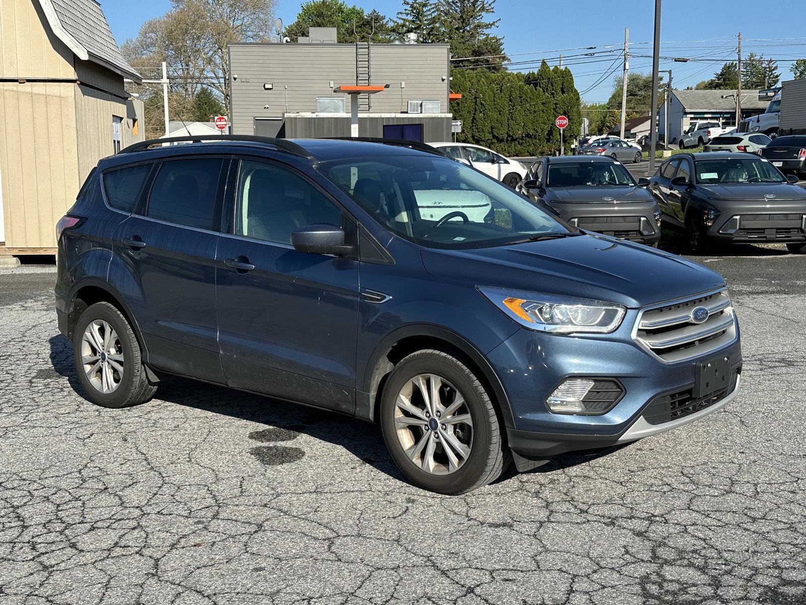 Used 2018 Ford Escape SEL AWD/4WD image 2