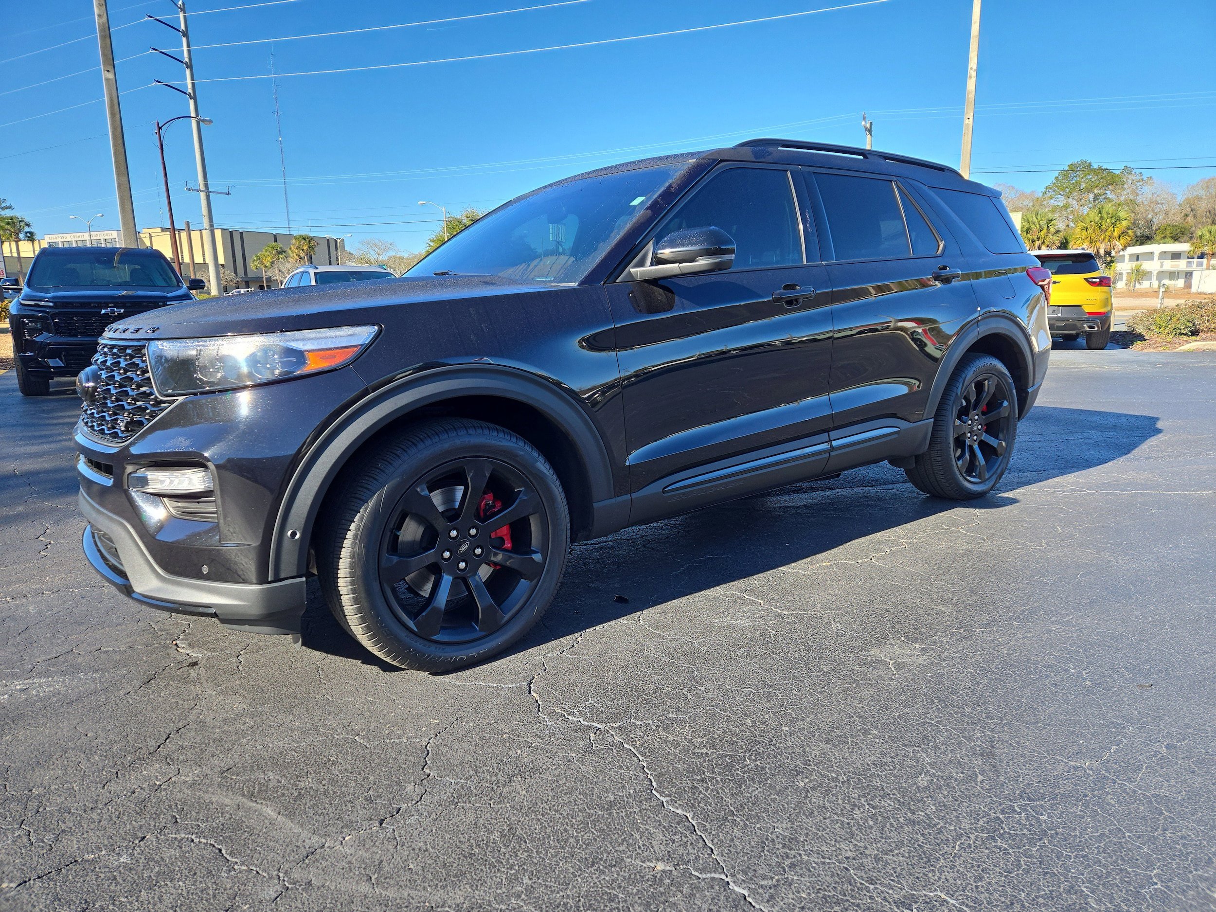 Used 2023 Ford Explorer ST w/ Equipment Group 401A image 7