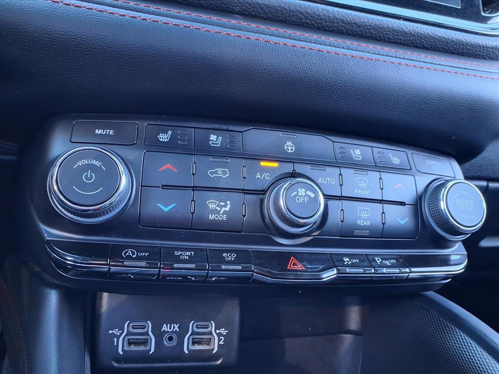 Used 2023 Dodge Durango GT image 8